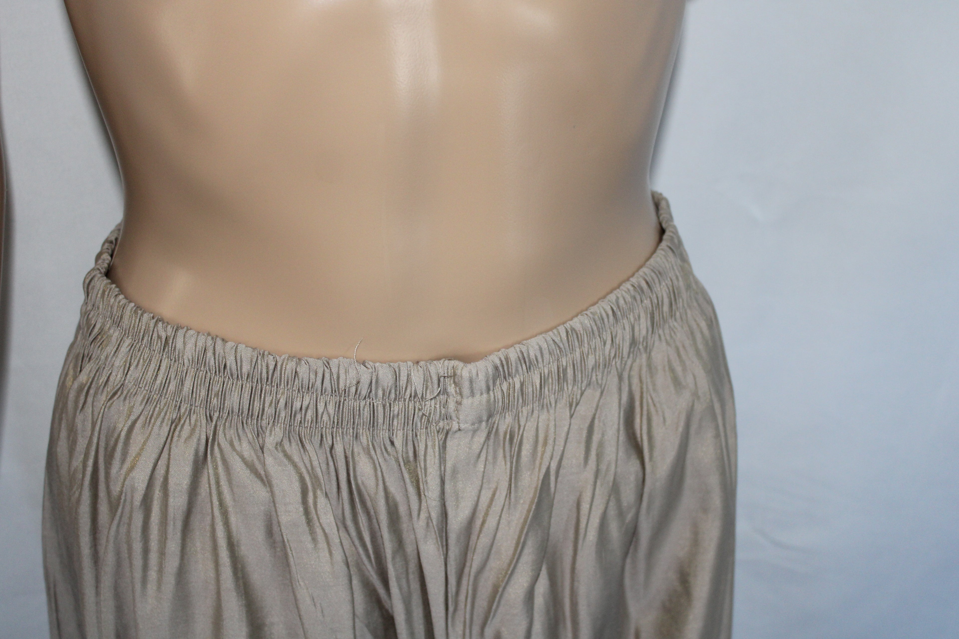 Golden Leaf Subtle Embroidered Set